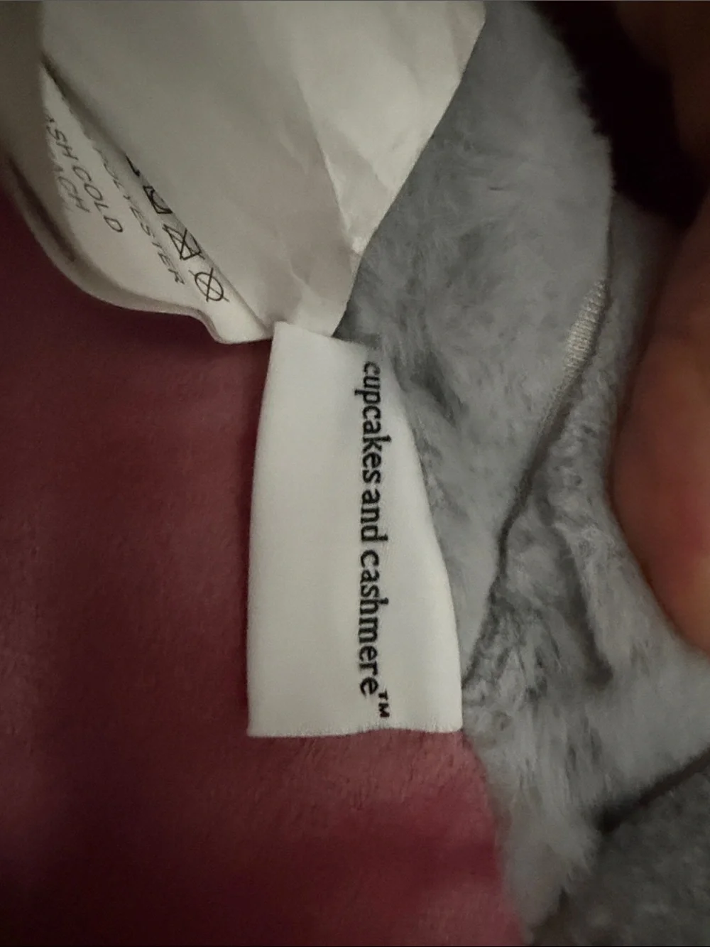 cupcakes & cashmere Plush Faux Fur Throw in Gray with Berry Backing